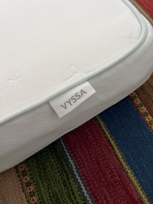 Cama criança 165x75cm, estrado, colchão, lencóis