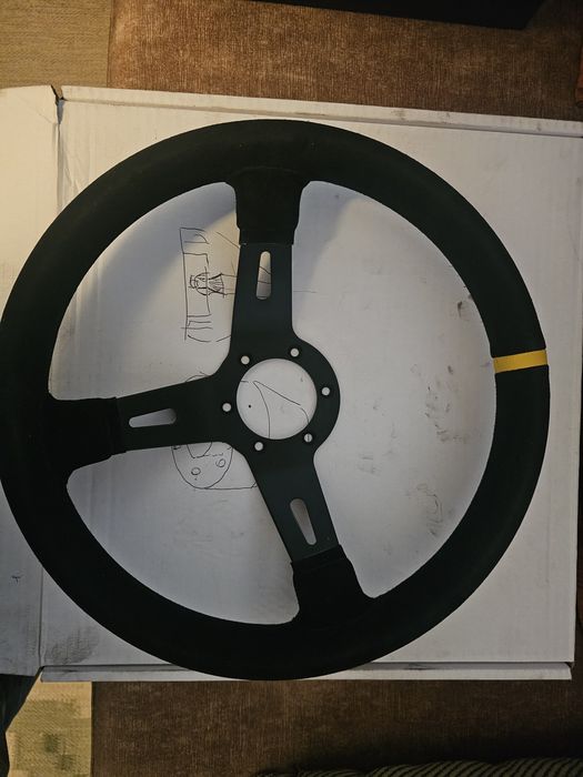 Volante de rally novo