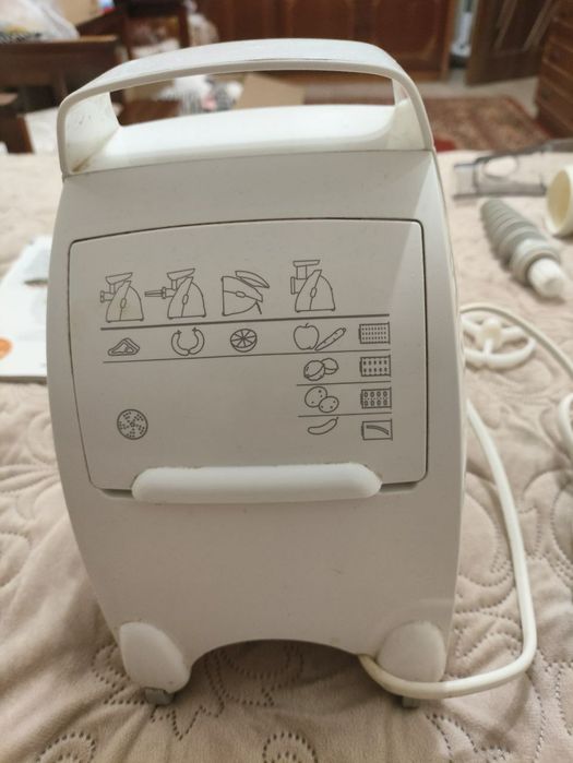 М'ясорубка Zeĺmer 986 .83 Expressive