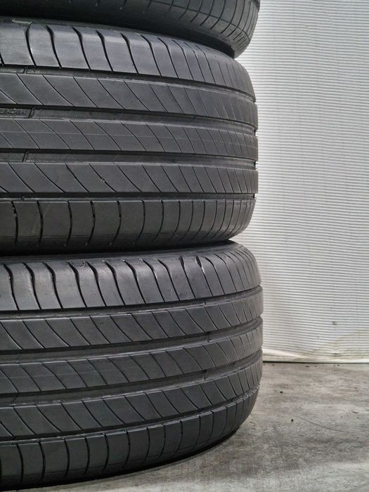 4 Pneus 215/60R17 MICHELIN Semi Novos