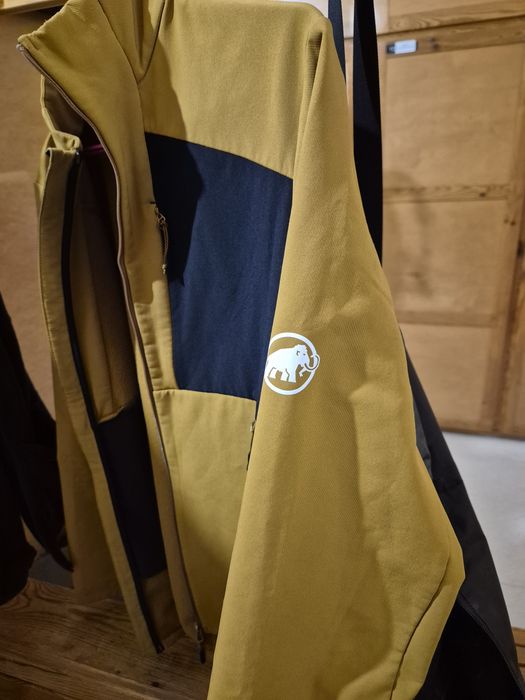 Lekki Softshell Mammut