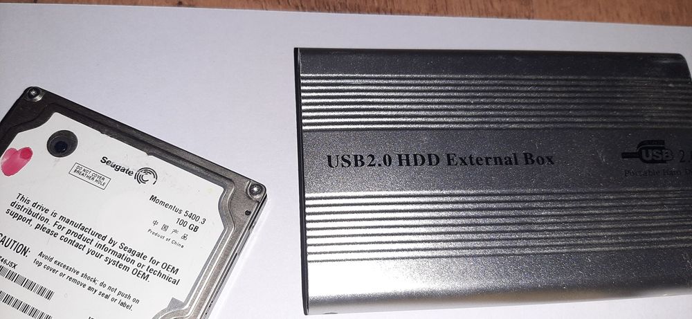 Dysk zewnętrzny 100GB