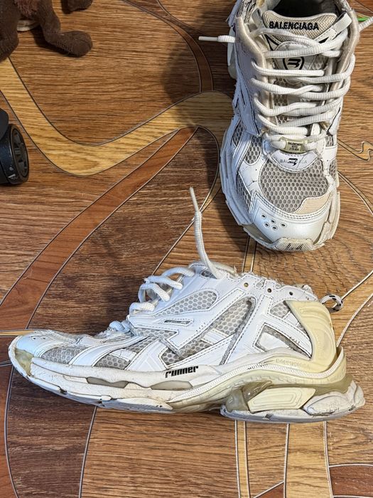 Balenciaga runner white