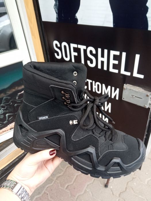 Тактичне взуття. Кросівки, ботінки, берці