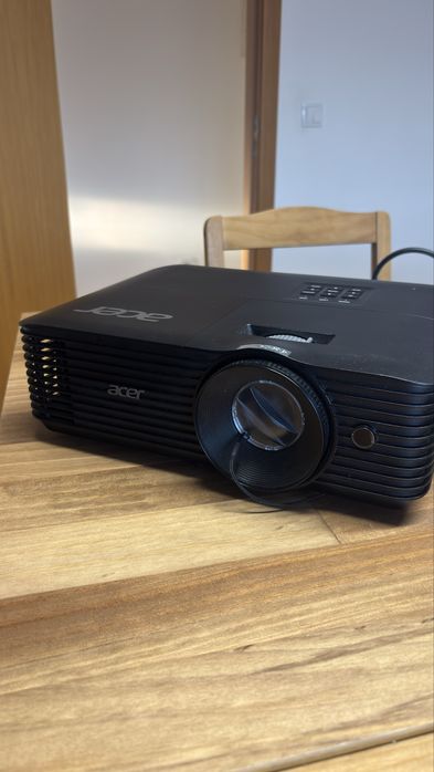 Projetor ACER X1128i (4500 ANSI Lúmens - DLP) como novo.
