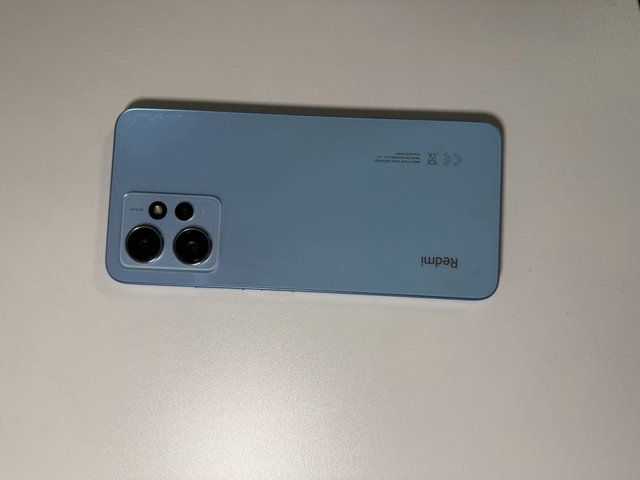 Телефон Redmi Note 12