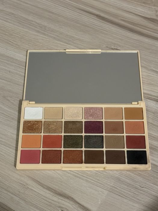 Paleta cieni sophx x revolution