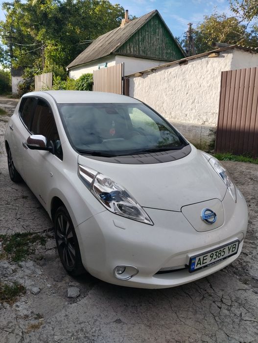 Nissan leaf 2013