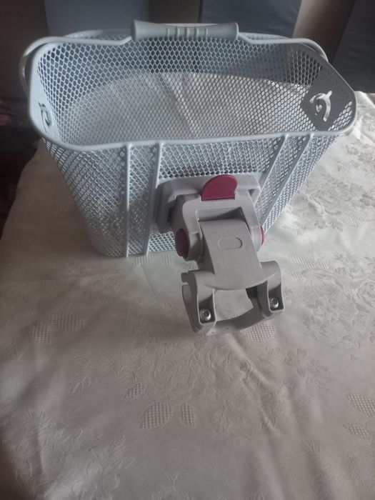 Koszyk rowerowy na kierownice