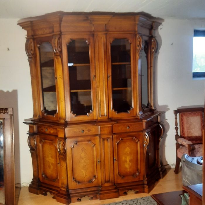 Piękna włoska witryna intarsjowana dwuczęściowa OKAZJA