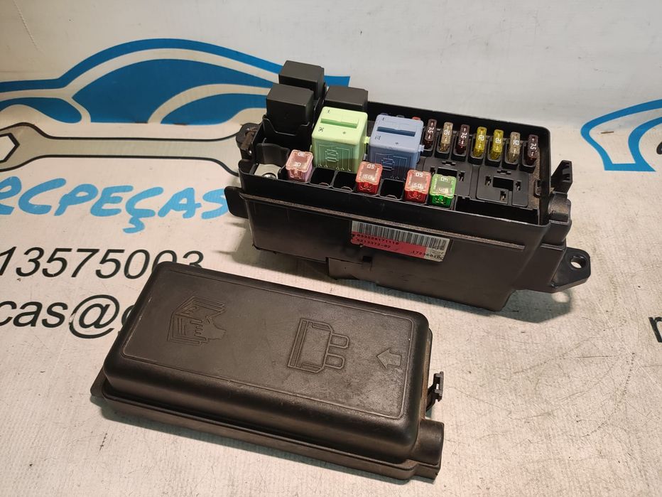 TAMPA CAIXA FUSIVEIS TAMPA PAINEL COMANDO CONTROLO SAM MINI COOPER BSI