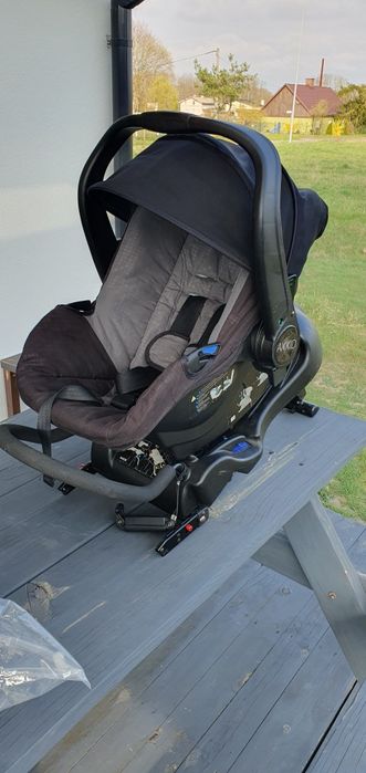 Fotelik samochodowy Axikid z bazą isofix