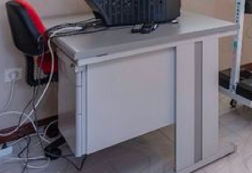 2 secretarias escritorio com movel arquivador