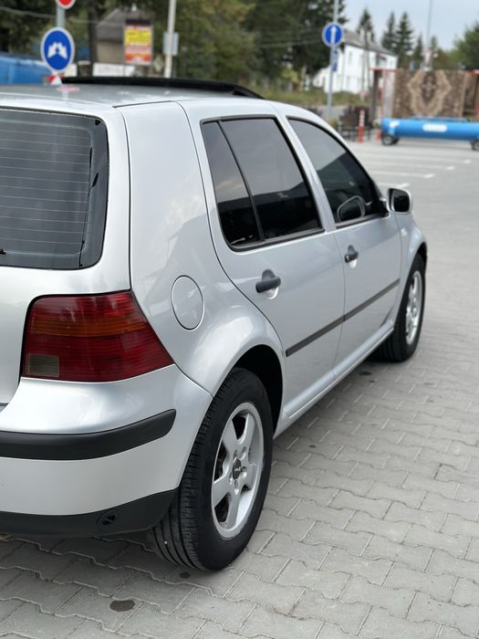 Продам Volkswagen Golf 4