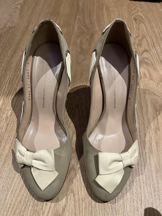 Sapatos Giuseppe Zanotti beje 39
