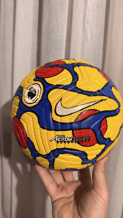 Мяч футбольный NIKE FLIGHT термошов розмір 5