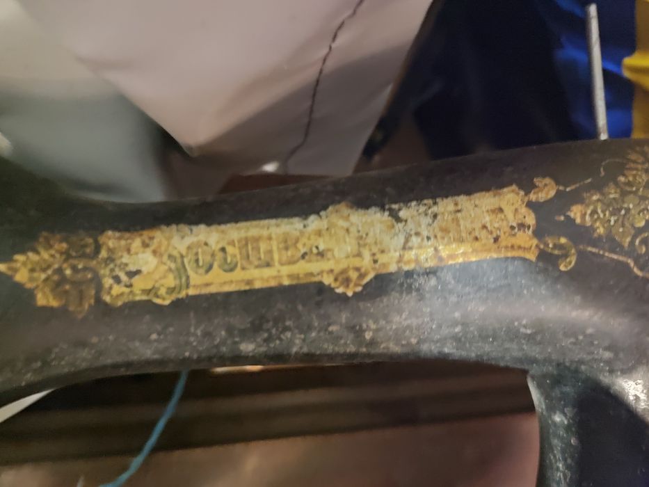 швейная машинка Госшвеймашина с станиной