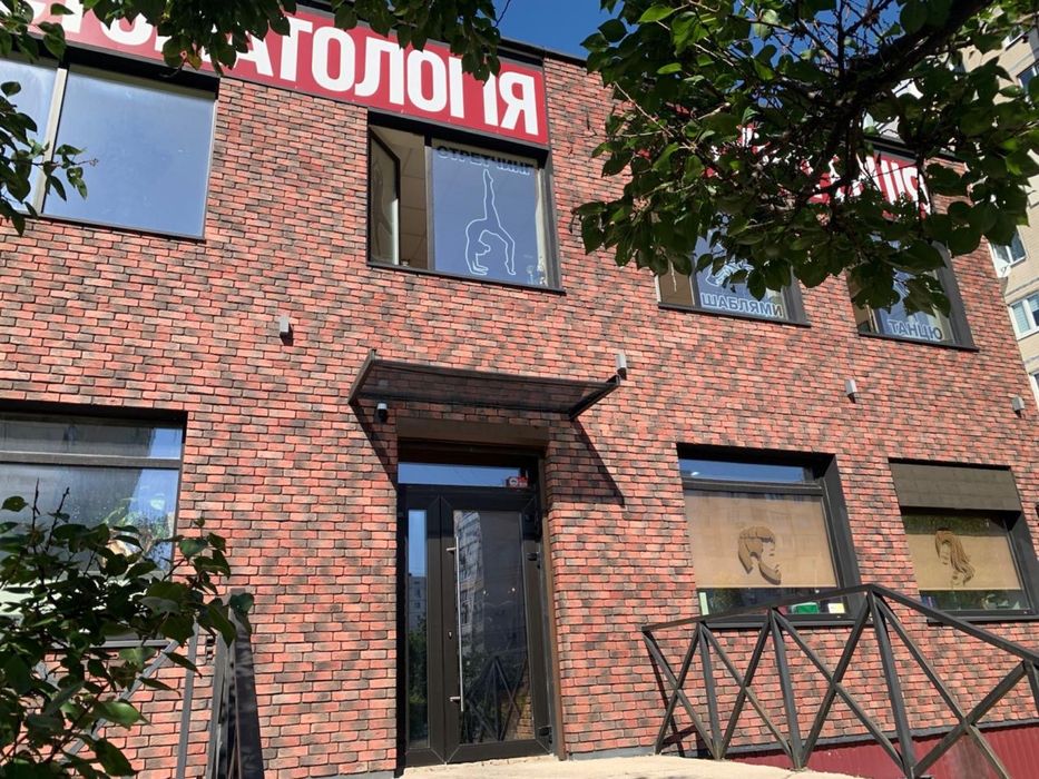 Оренда н\ф під все 35м. 2 зали вул. Героїв Дніпра 67 Метро 10 хв пішки