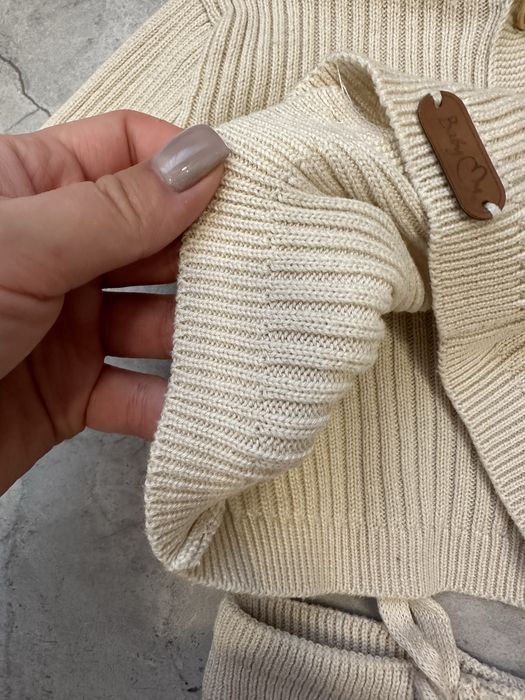 Вʼязаний костюм для малюка штанці та светрик від 0-6 місяців бежевого