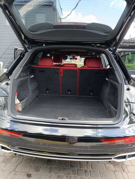 продам Audi Sq5 Premium Plus
