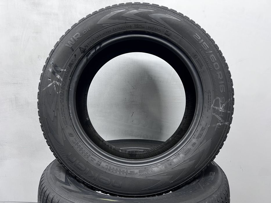 2шт зима 215/60/R16 Nokian WR D4
