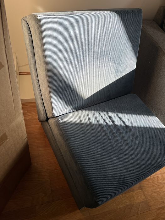 Sofa “cambalhota” azul