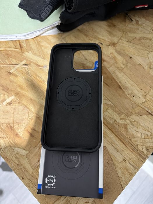 Capa quad lock iphone 16 pro max