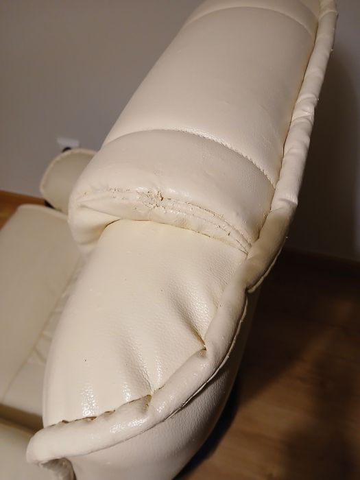 Cadeirão e banco com massagem e aquecimento