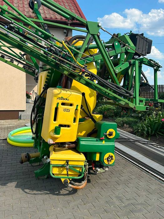 Opryskiwacz John Deere 512 Belka 21m 1200 L