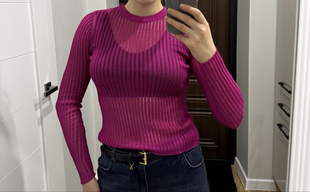 Лонгслів Напівпрозорий лонгслів , ажурної в'язки в кольорі magenta