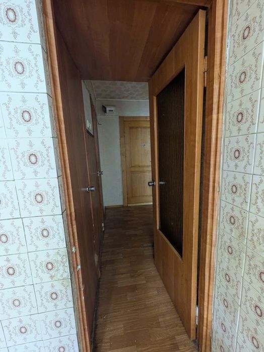 Продам 2-кімнатну квартиру на вул. Мініна, 11. Центр