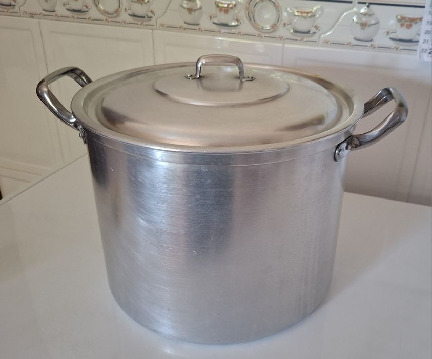 Panela inox grande numero 28