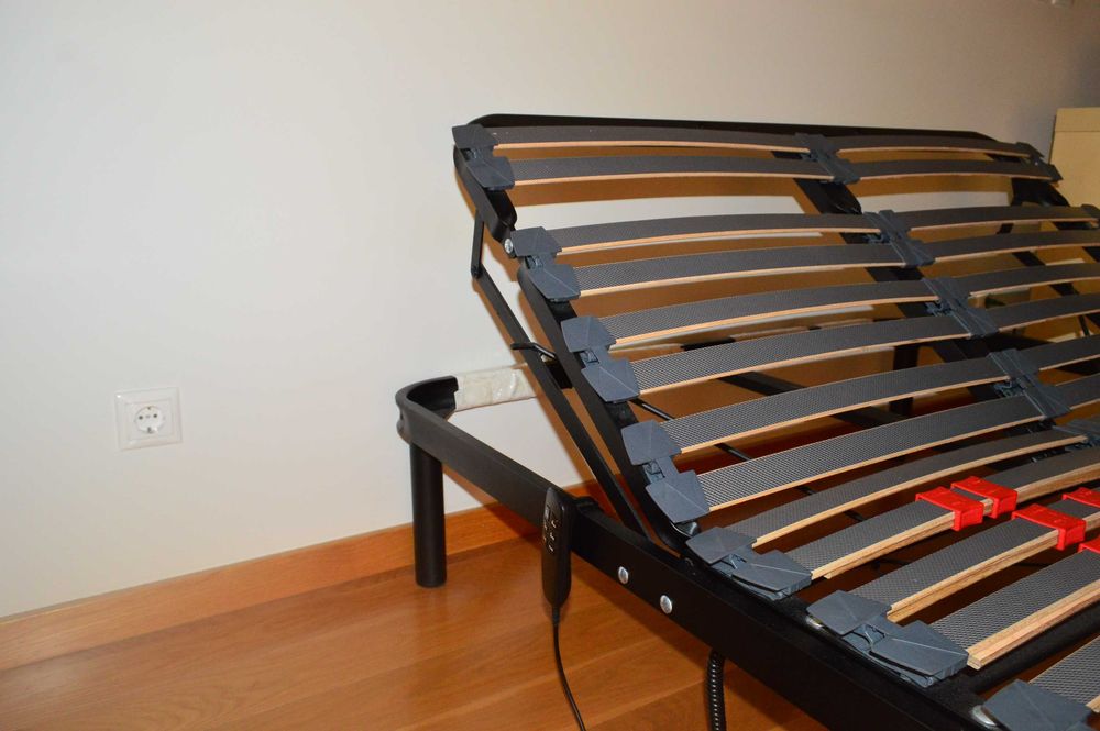 Estrado articulado elétrico + colchão