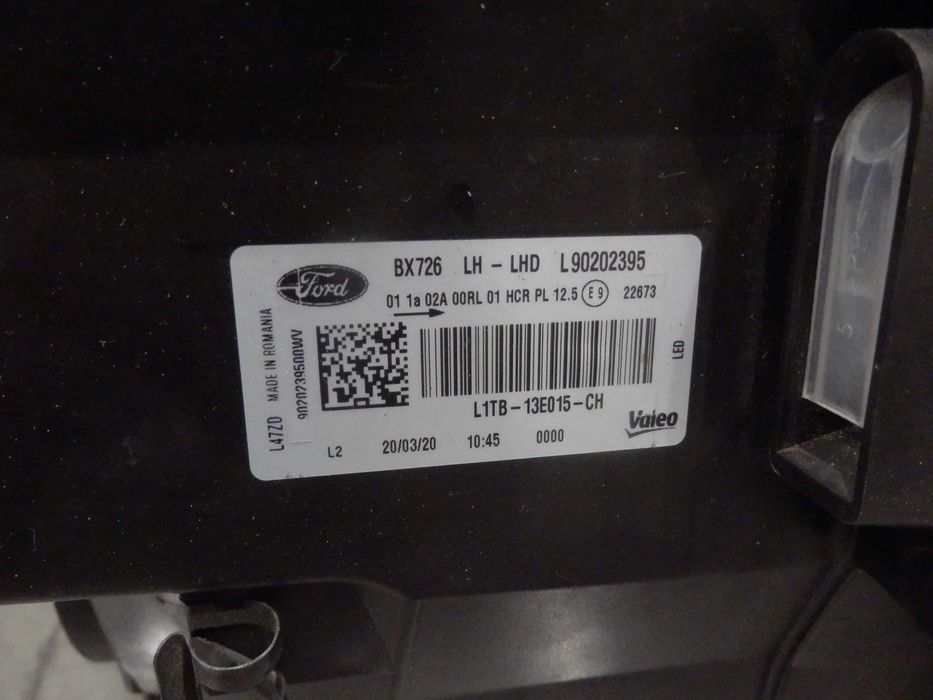 Ford Puma MK2 2019- Lampa Lewa Przód Full Led