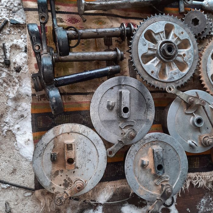 Зірочка,барабан гальмівний,ручки,дуги ява 634,638.JAWA 350