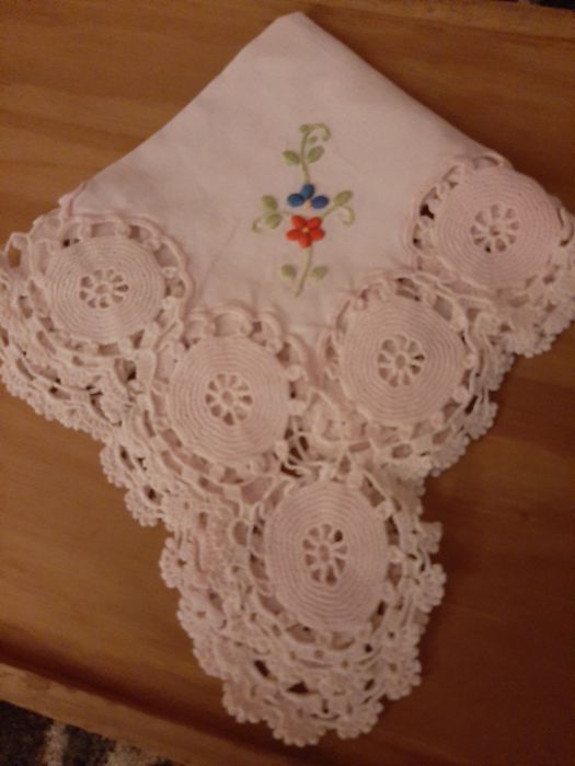 Vintage Crochet Rosettes