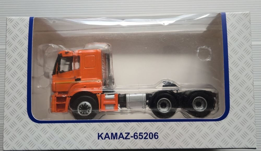 Kultowe Ciezarowki PRL 1:43 KAMAZ 65206