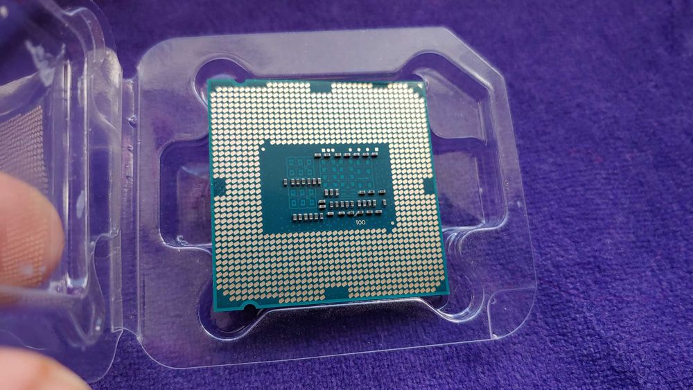 Процессор Intel Pentium G3420 3220 3.2GHz/5GT/сокет 1150/ video-1.7 GB