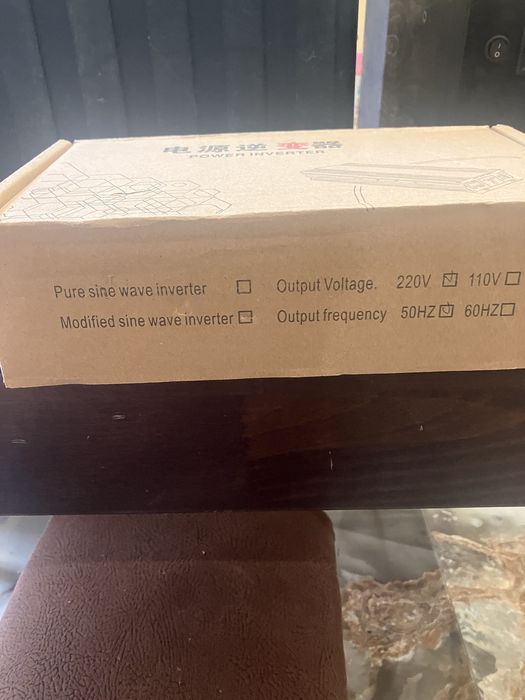 Инвертор 12в 220в. Мощьность длительная 800w, пиковая 2000w.
