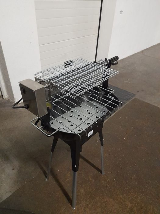 Vendo  grelhador  rotativo   com motor  para grelhar  carne e peixe