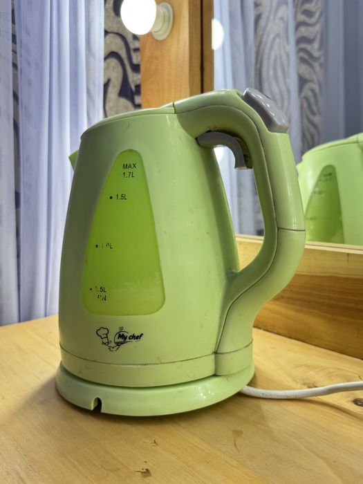 Чайник електричний 1.7