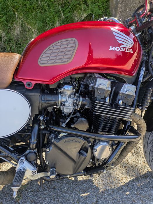 Honda CB 750 Sevenfifty restaurada
