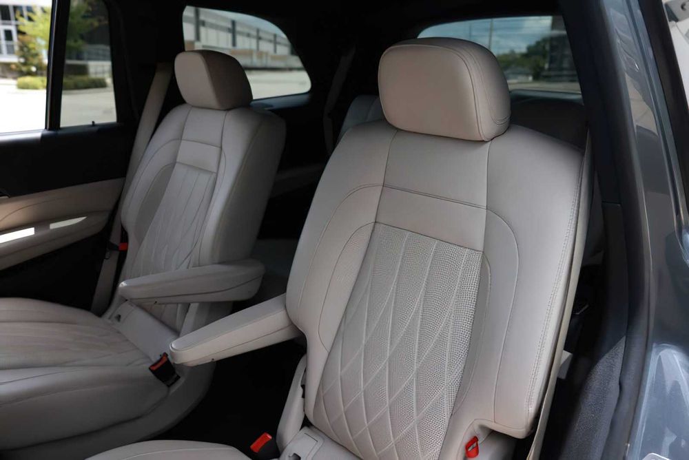 Mercedes-Benz GLS 450      2021