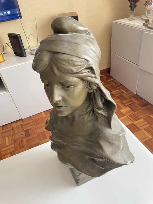 Busto Republica Portuguesa
