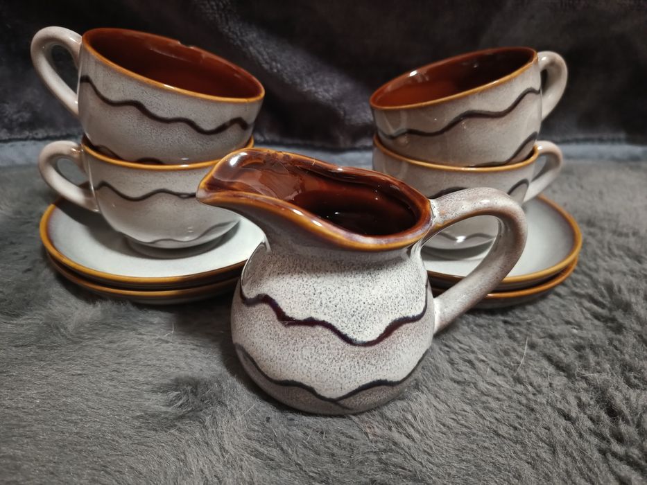 Ceramika PRL filiżanki , dzbanek