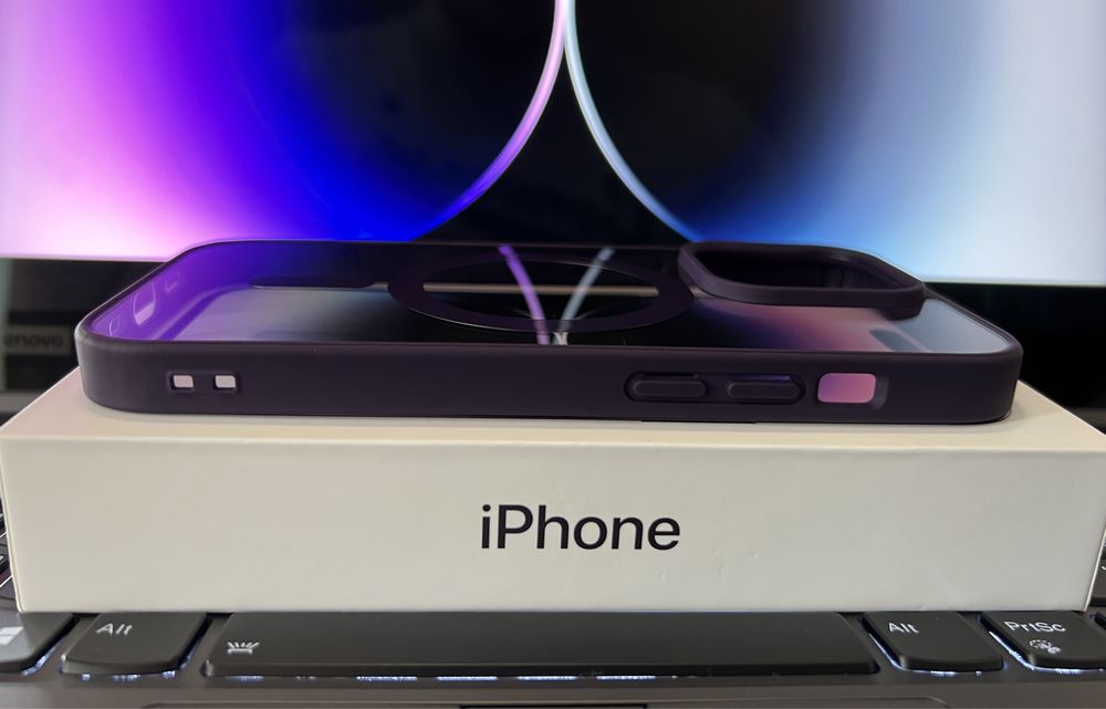 Чехол iPhone 14 pro max deep purple MagSafe, 14 pro black/deep purple