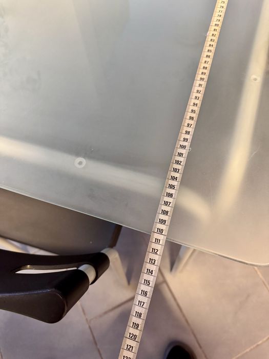 Stoł kuchenny z 4 krzeslami