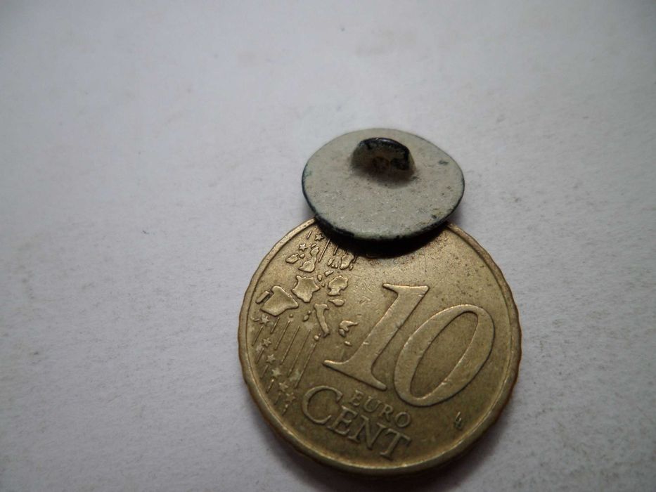 Botão Monarquia Espanhola, Patina Escura