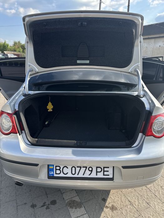 Volkswagen Passat 2005