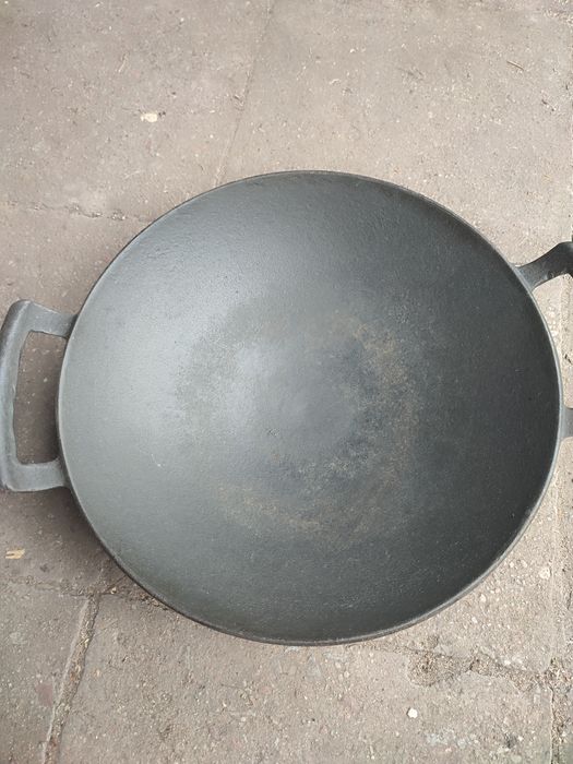 Wok żeliwny Duka